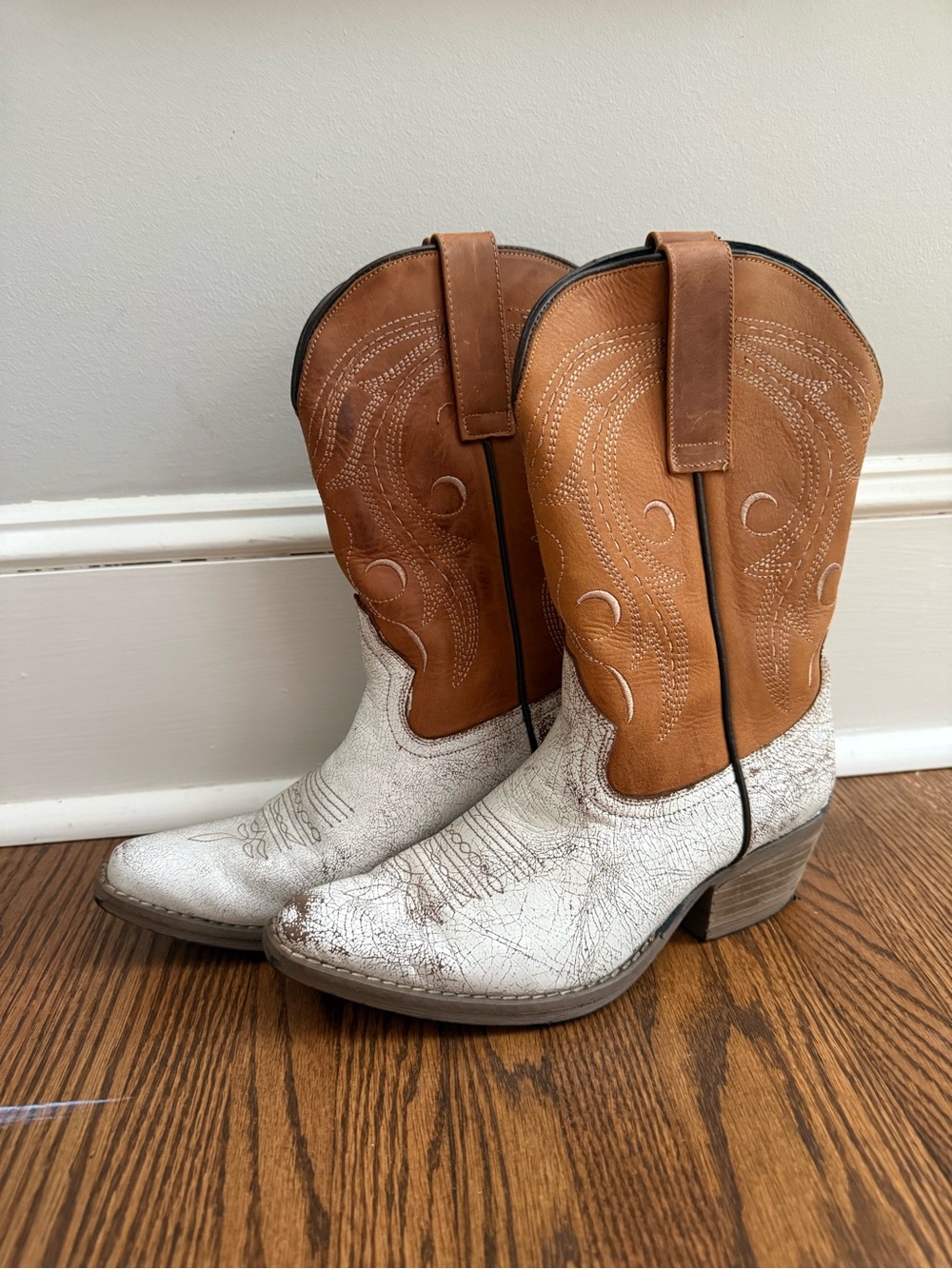 Sterling River Boots - Two-Tone Tan and White Western Cowboy Boots